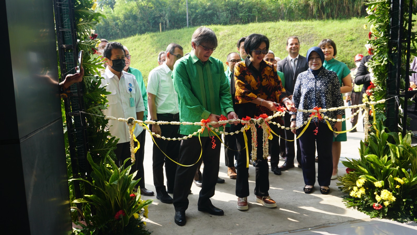 Jasa Pengangkutan Limbah B3 | KLHK Resmikan Fasilitas Pengelolaan PCB ...